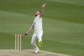 LEICESTERSHIRE V MIDDLESEX | DAY ONE MATCH ACTION