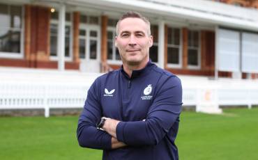 ASHES LEGEND SIMON JONES BECOMES MIDDLESEX'S DISABILITY CRICKET AMBASSADOR